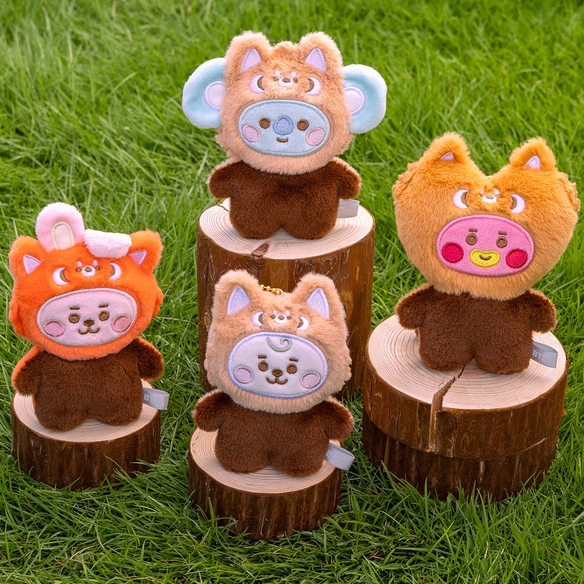 BT21 JAPAN - Official Red Panda Keyring 14cm – kheartshop