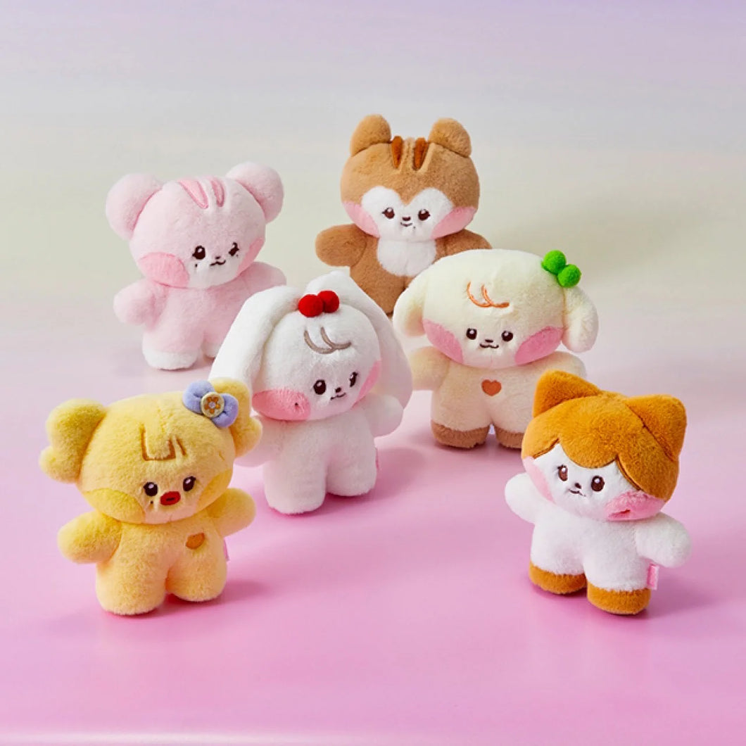 IVE x LINE FRIENDS IVE SWITCH Pop Up Store MINIVE MININI – kheartshop IVE x LINE FRIENDS IVE SWITCH Pop Up Store MINIVE MININI – kheartshop