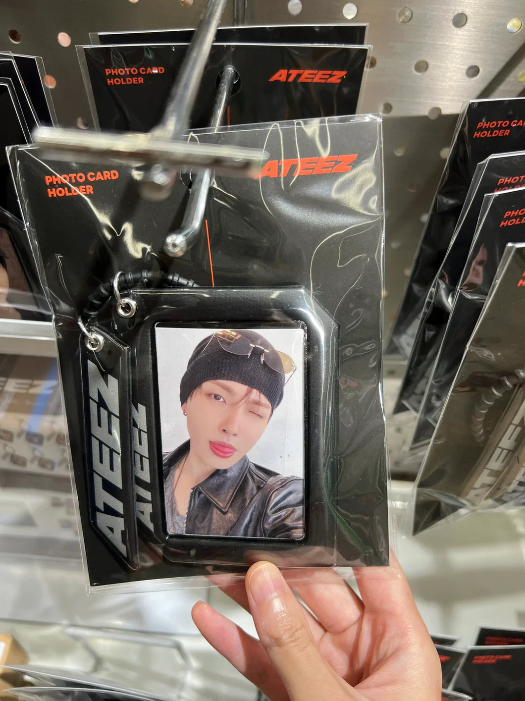 ATEEZ Japan - Official Lemon Drop Photocard Holder – kheartshop ATEEZ Japan - Official Lemon Drop Photocard Holder – kheartshop