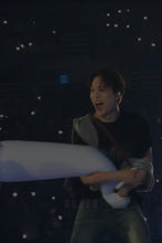 EXO GIANT INFLATABLE LIGHTSTICK (155cm / 61inch)